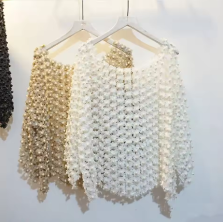 奢華女款襯衫  裝飾：珍珠珠飾、金色碎片、花卉刺繡、鏤空蕾絲 風格：可愛優雅 款式：寬鬆休閒上衣 適用性別：女性