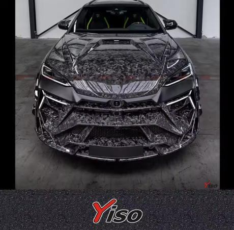 MANSOR第三代乾碳纖維車身套件，適用於Urus改裝，包括前後保險桿、側裙和Urus引擎蓋